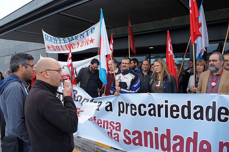 2016 04 27 ProtestaCIGsanidadePublicaCunqueiroVigo16.JPG